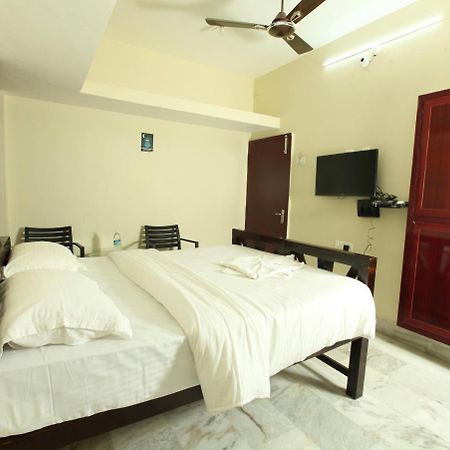Le Windfall Luxury Pondicherry Bagian luar foto