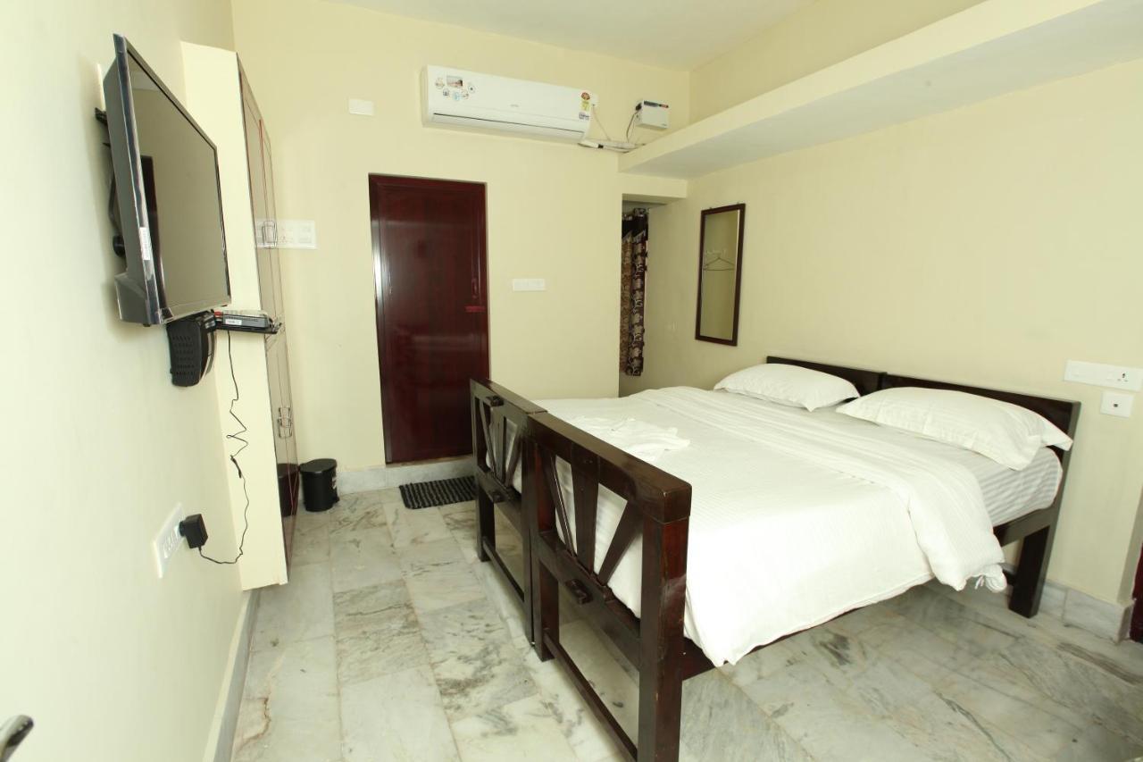 Le Windfall Luxury Pondicherry Bagian luar foto
