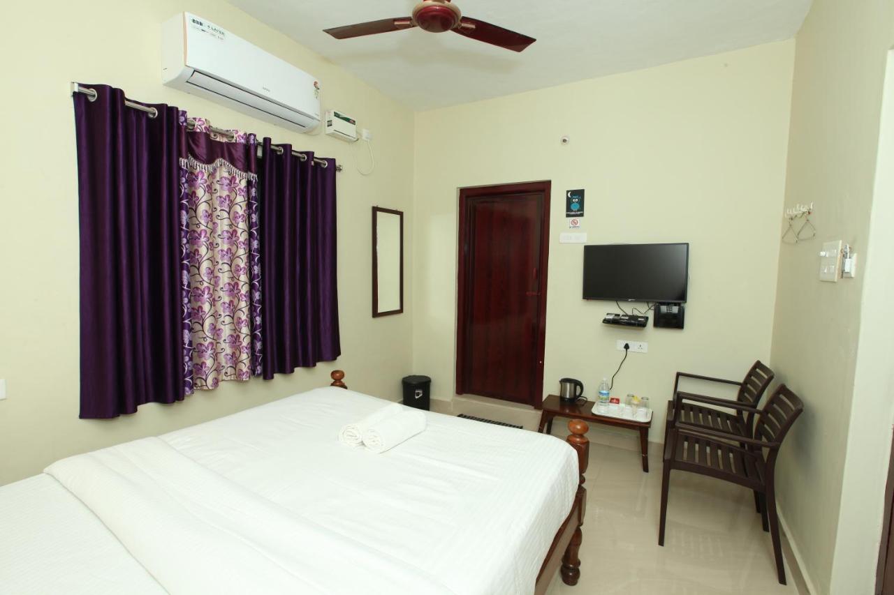 Le Windfall Luxury Pondicherry Bagian luar foto