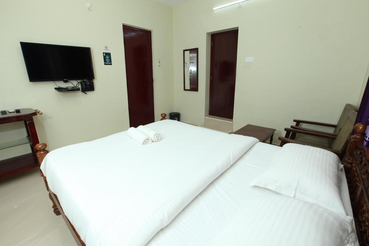 Le Windfall Luxury Pondicherry Bagian luar foto
